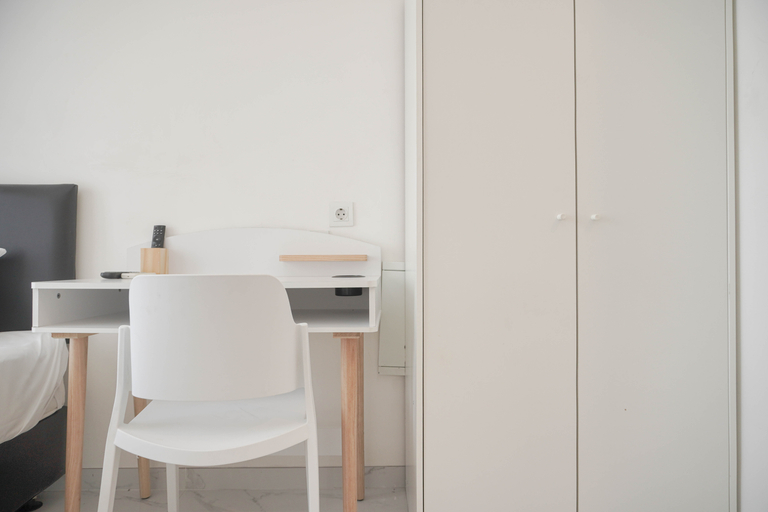 Others 2, Nice and Cozy Studio Sky House BSD Apartment By Travelio, Tangerang Selatan