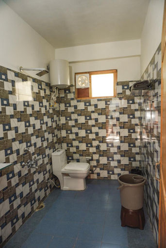 Bathroom, ThePahadians Food & Stay, Kullu