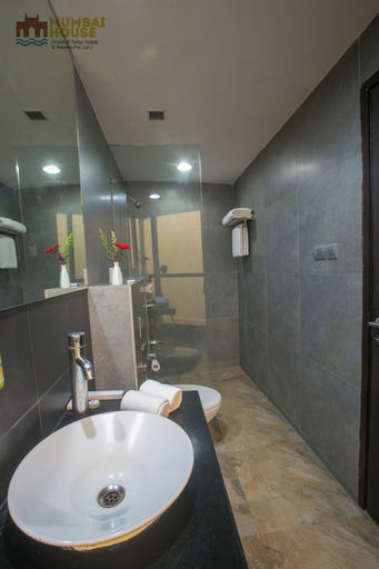 Bathroom 5, Hotel Mumbai House Airoli Navi Mumbai, Thane