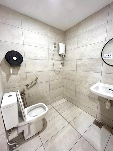 Bathroom 5, myROOM @ Mandalay Georgetown, Off Jln Burma, Gurney Drive, Pulau Penang
