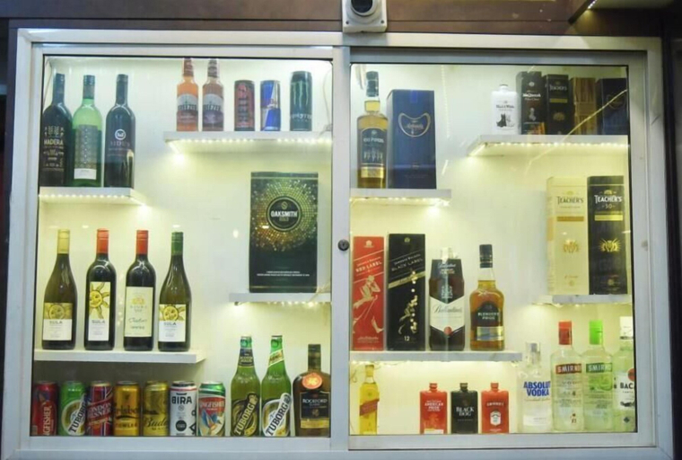 Food & Drinks 4, Hotel Manoranjan Enclave, Nashik