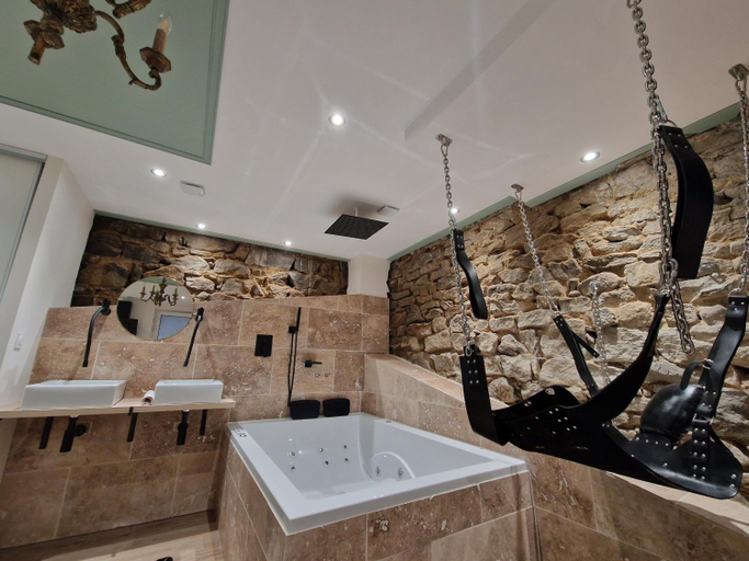 Bathroom 2, L'experience LOVE ROOM, Loire