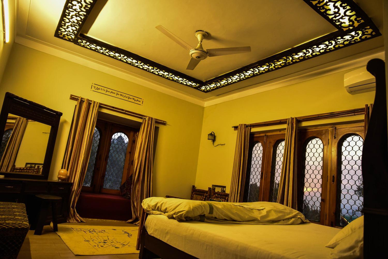 Bedroom 2, Republika Central, Hazara