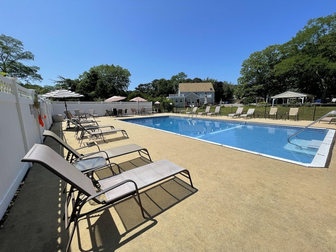 Viking Shores Motor Inn, Barnstable