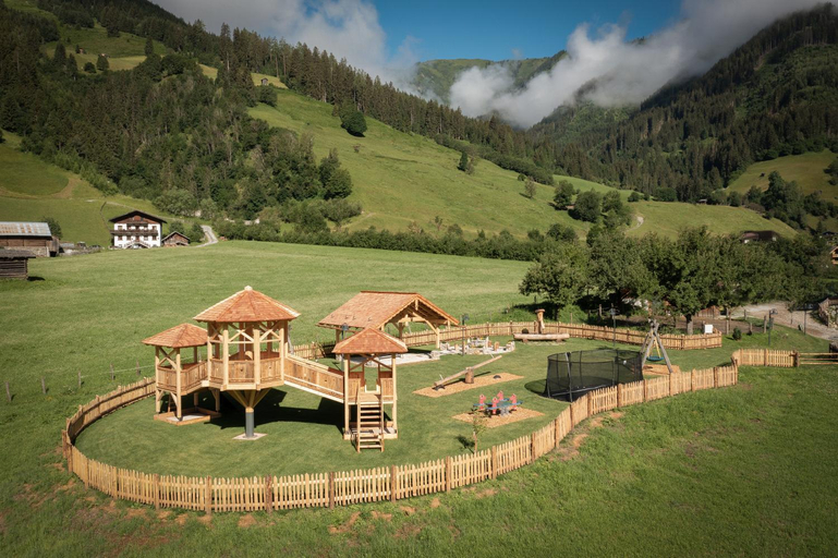 Others 5, Schmiedhof Gut, Sankt Johann im Pongau