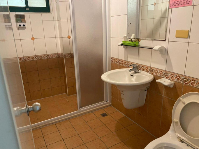 Bathroom 2, Han Xiang Ju Home Stay, Penghu