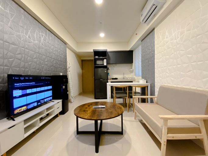 Others 3, Restful and Modern Look 2BR at Meikarta Apartment By Travelio, Cikarang
