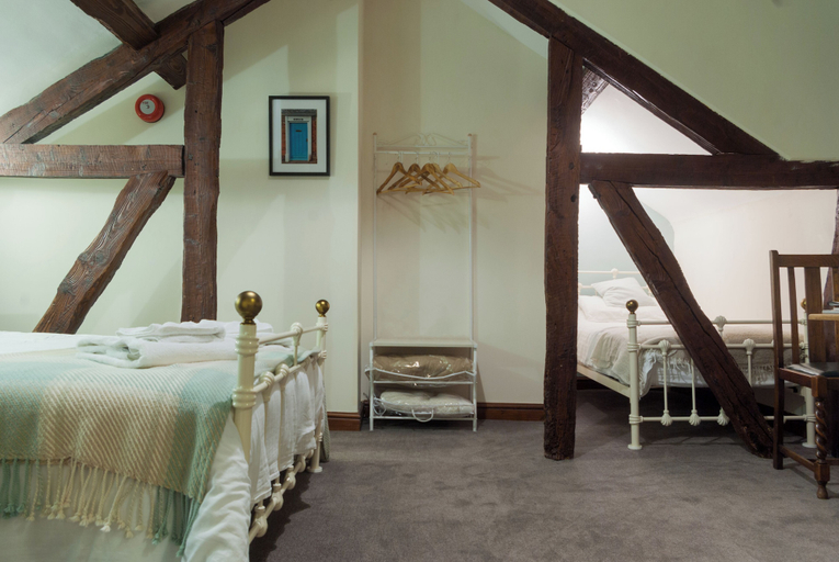 Bedroom 3, The Dragon Hotel, Powys