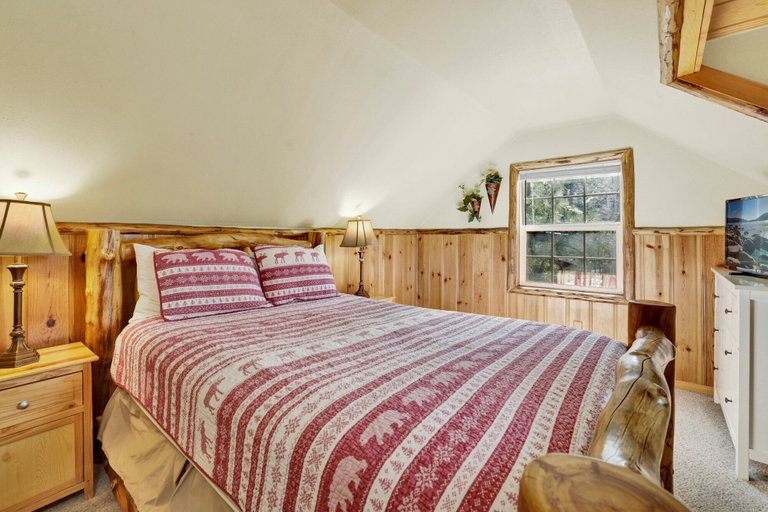 Bedroom 2, Nine Pines Lodge#537, San Bernardino