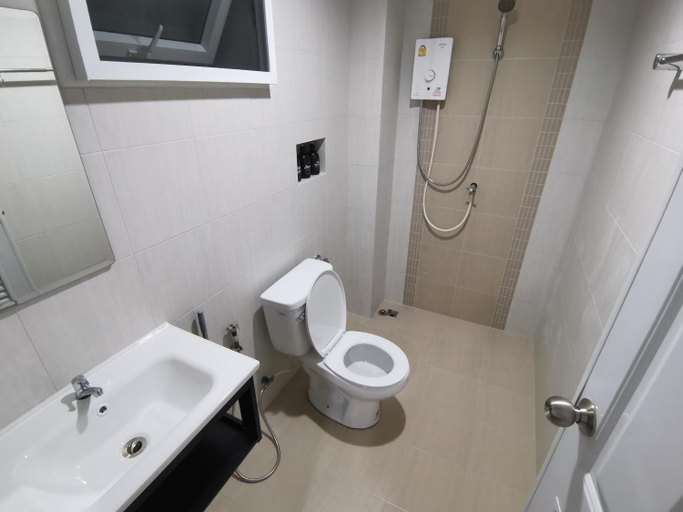 Bathroom 3, Chu-Cha's Rooms, Ko Samui