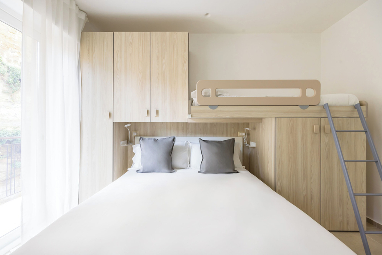 Bedroom 5, Montesanto View Rooms by Wonderful Italy, Napoli