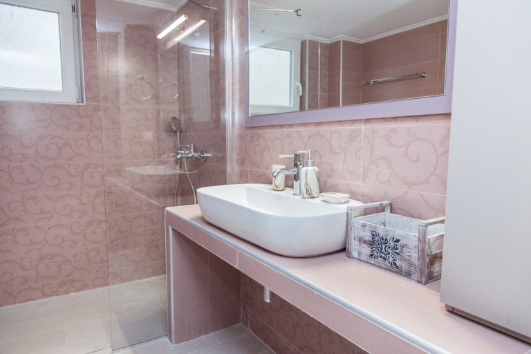 Bathroom 3, 3 bedroom apartment at Koridallos square, Attica