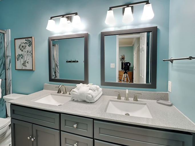 Bathroom 5, Romar Lakes #205E by Southern Vacation Rentals, Baldwin