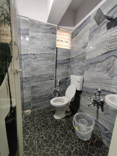 Bathroom 2, Vogel's Nest, Mysore