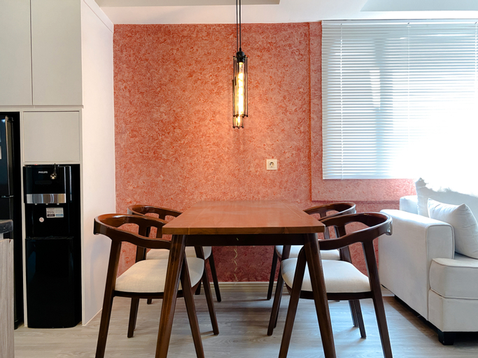 Dining Room 9