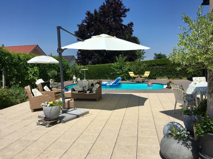 Sport & Beauty 3, Cozy 2.5 Apartment with Swimmingpool, La Veveyse