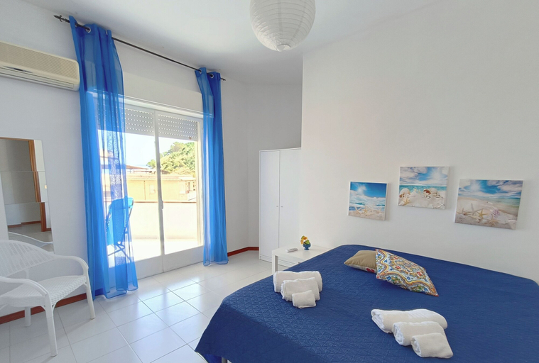 Bedroom 3, Appartamenti Abate Onda Blu Home Vista Mare Parking WiFi, Trapani