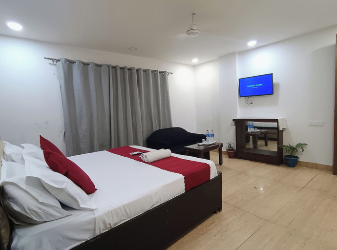 Bedroom 4, Mauryan Elite Hotel @ Devli Khanpur, Delhi