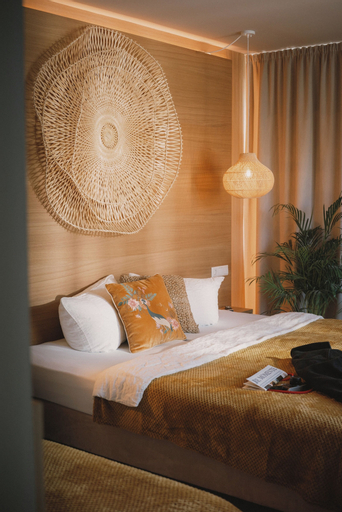 Bedroom 18