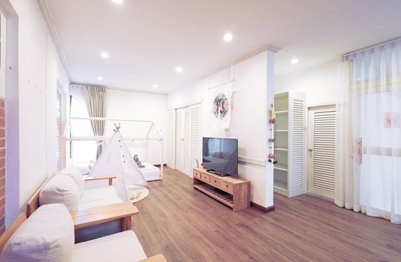 Bedroom 14