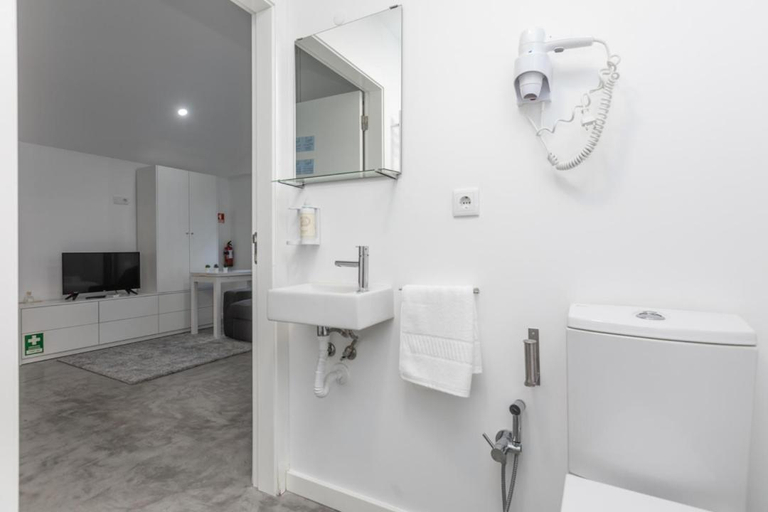Bathroom 3, AveiNest - Your Studio in Aveiro, Aveiro