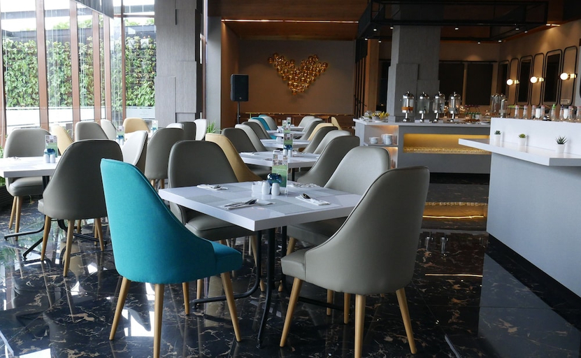 Food & Drinks 5, Prime Park Hotel & Convention Pekanbaru, Pekanbaru