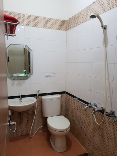 Bathroom 3, Scarlet Kebon Kawung Hotel, Bandung