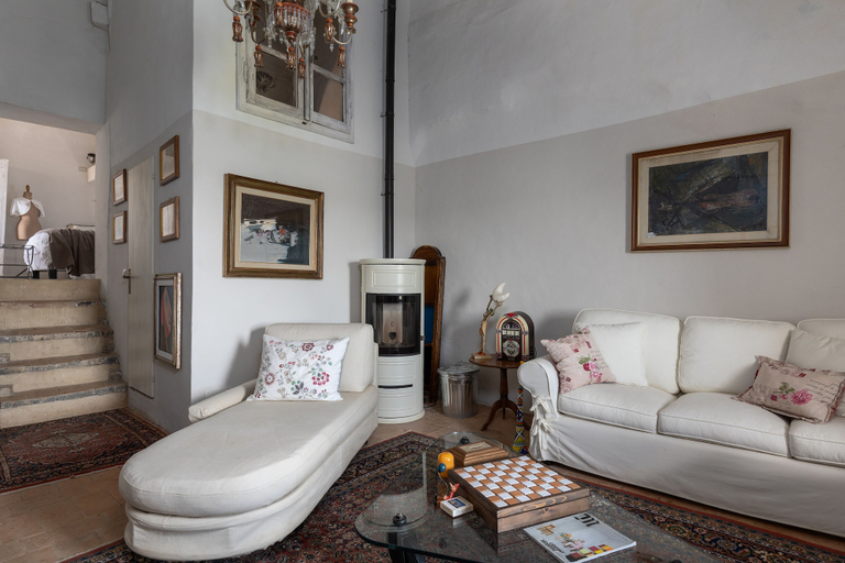 Others 5, JOIVY Presents Badia Ardenga, Siena