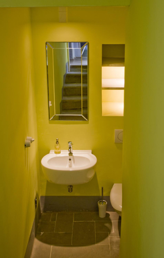 Bathroom 2, Sasso al Melo, Pistoia