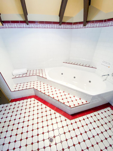 Bathroom 9