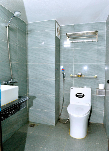 Bathroom 3, Era Apartment Tran Thai Tong, Cầu Giấy