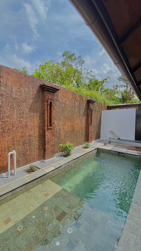 Swimming Pool 29