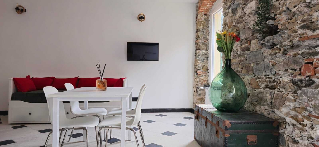 The pirate's cove- Bluchalet, La Spezia