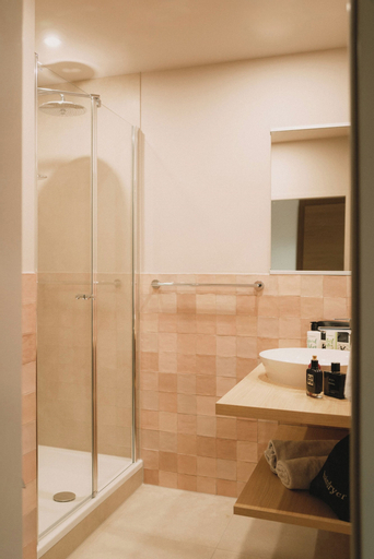 Bathroom 4