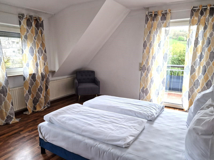 Bedroom 3, Hotel Engelskirchen, Oberbergischer Kreis