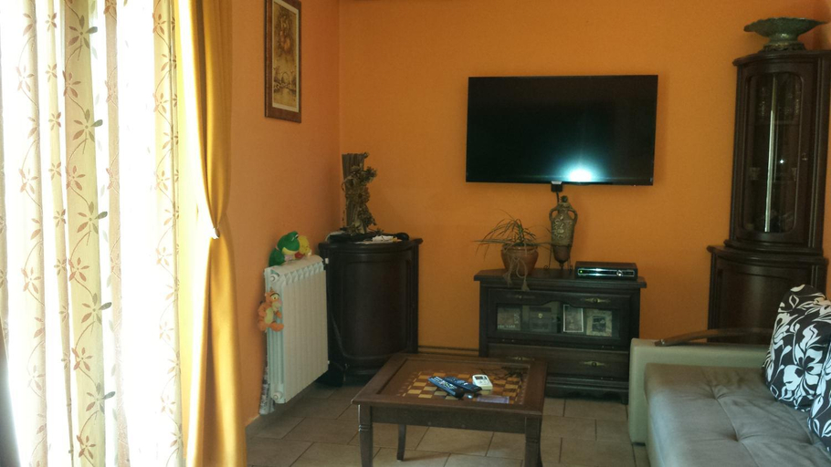 Others 2, Sole Apartments
