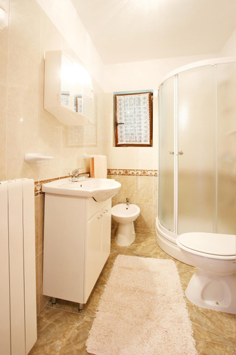 Bathroom 1, Apartment Nerina, Poreč