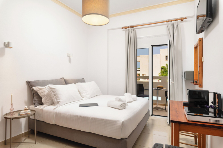 Bedroom 2, Thelesi Apartments, Crete