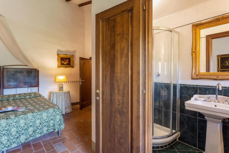 Bedroom 4, Villa Eugenia Tuscany with private Pool, Sauna & Gym, Florence