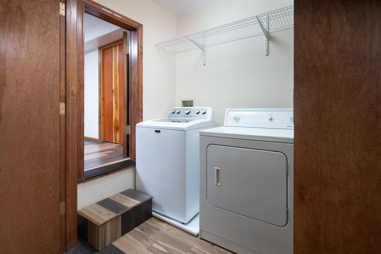 Laundry, Mountain View Retreat 4 Bedroom Home by RedAwning, Gilpin