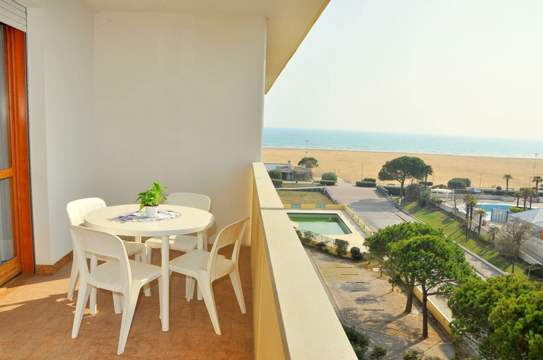 Others 4, Find Peace by the sea in our Welcoming Flat, Venezia