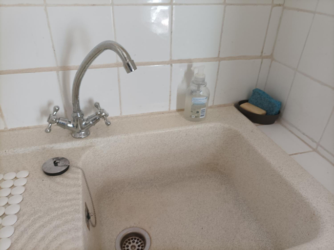 Bathroom 3, L'annexe, Haute-Marne