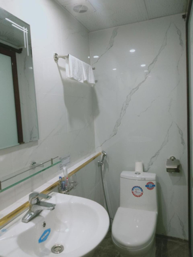 Bathroom 5, Sophie hotel, Hoàn Kiếm
