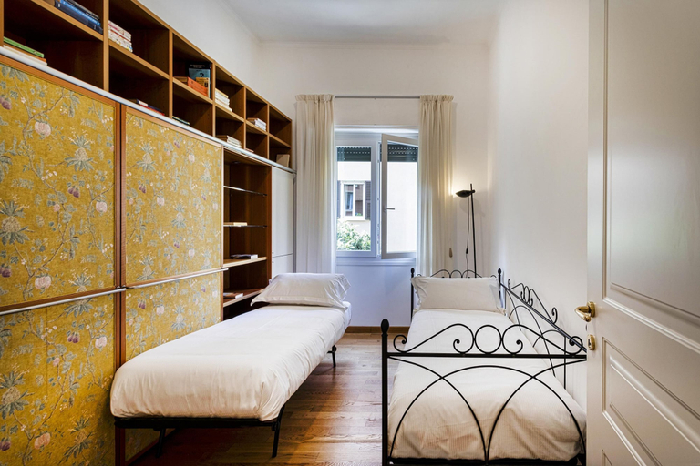 Bedroom 5, Light Apartment in Albaro, Genova