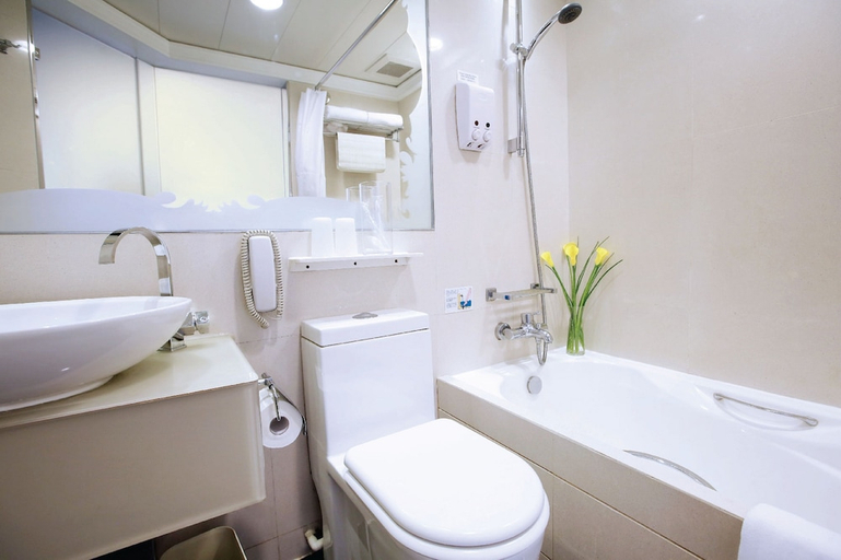 Bathroom 4, Harbour Plaza 8 Degrees, Kowloon
