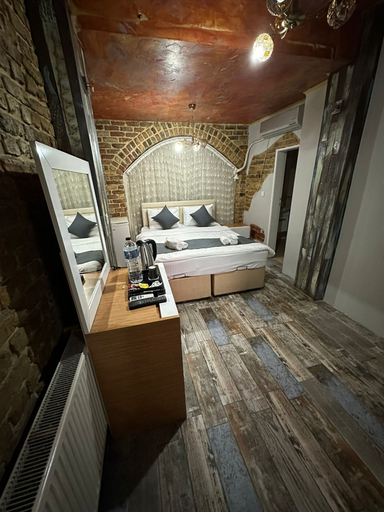 Bedroom 2, Hotel Rose Bouquets, Fatih