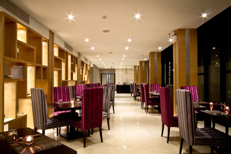 Food & Drinks 5, Hotel Icon Bangkok, Khlong Toey
