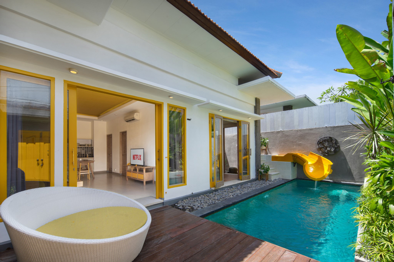 Swimming Pool 2