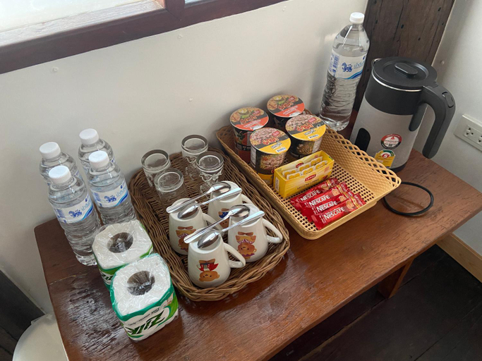 Food & Drinks 4, บ้านทาคายามา, Hang Dong