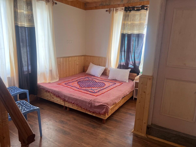 Others 3, Paradise homes, Lahul & Spiti
